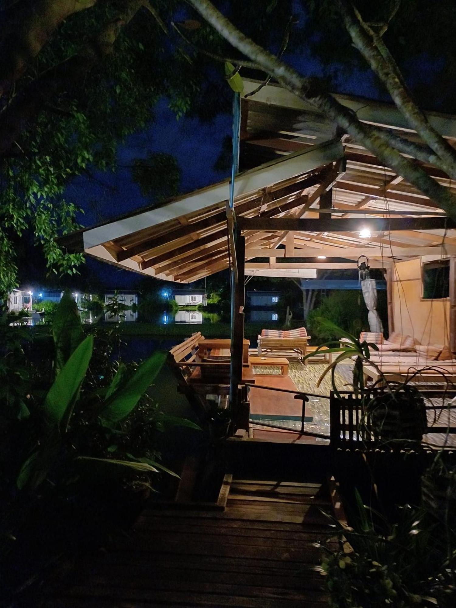 Bueng Farm บึงปายฟาร์ม *